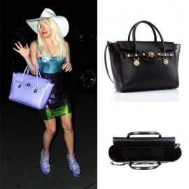 Леди ГаГа в Versace: hit or miss? Источник: Story.com.ua