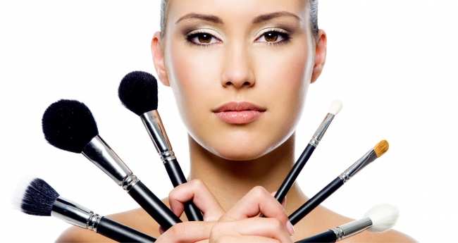 Дневной макияж с акцентом на глаза от L'Oréal (ВИДЕО)
