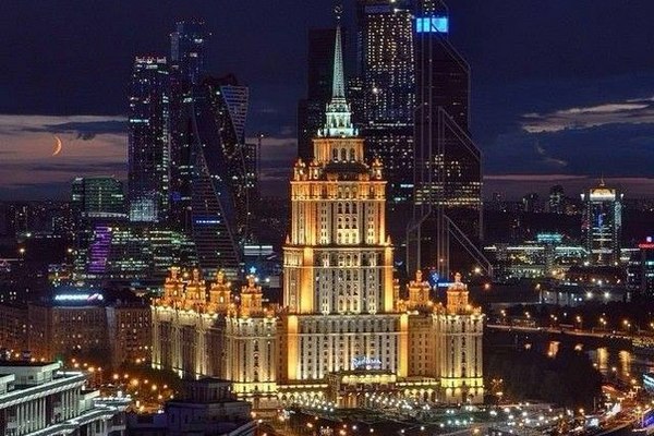 ночная Москва