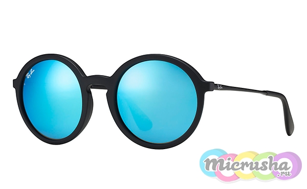 Ray-Ban