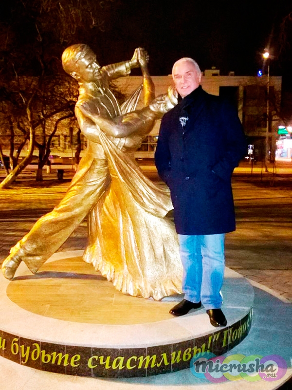 скульптура Станислава Попова в Тюмени