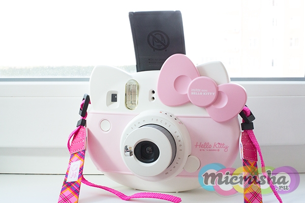 детский фотоаппарат Fujifilm Instax Mini Hello Kitty