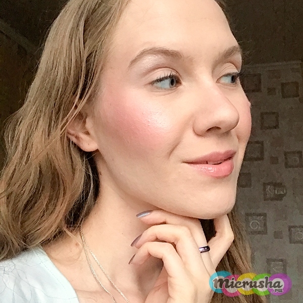 макияж с румянами