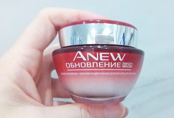 Многофункциональный крем для лица SPF20 AVON