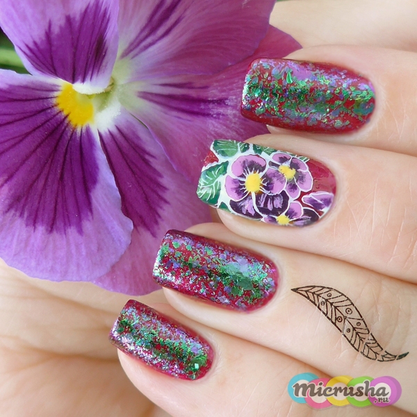 Morgan Taylor The last petal Ingarden хлопья юки