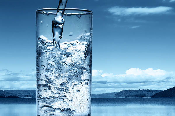 вода