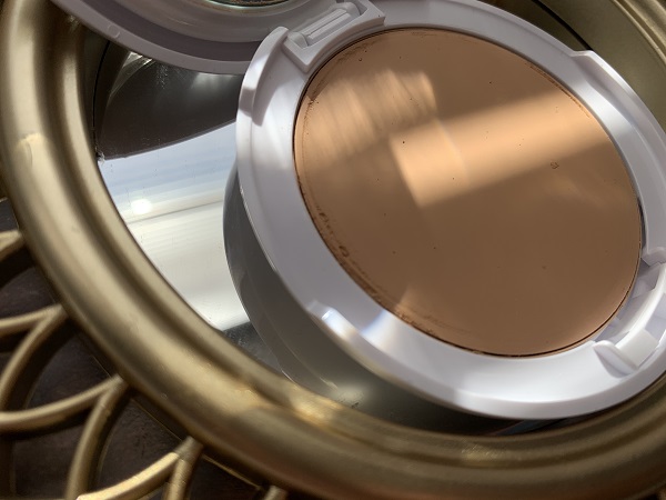 кушон Uriage Water Cream Tinted Compact SPF-30
